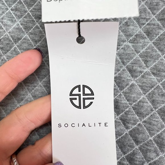 NWT Socialite Grey Mock Neck Textured Sweatshirt Size M - Picture 7 of 8